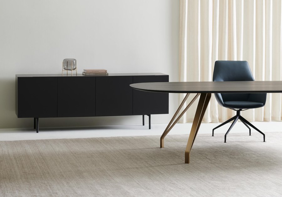 Davis Furniture — Hue