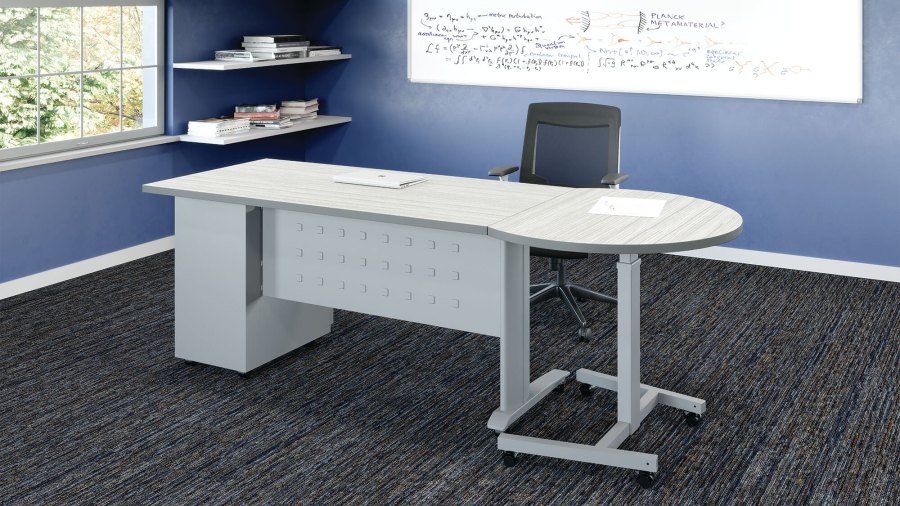 Rightangle — Teacher CSR with Nesting SkateDesk