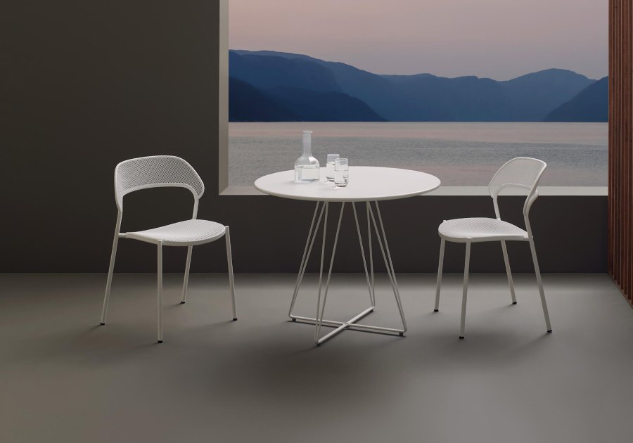 Davis Furniture — Ariel Steel