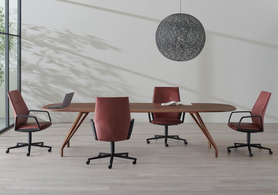 Davis Furniture — M75