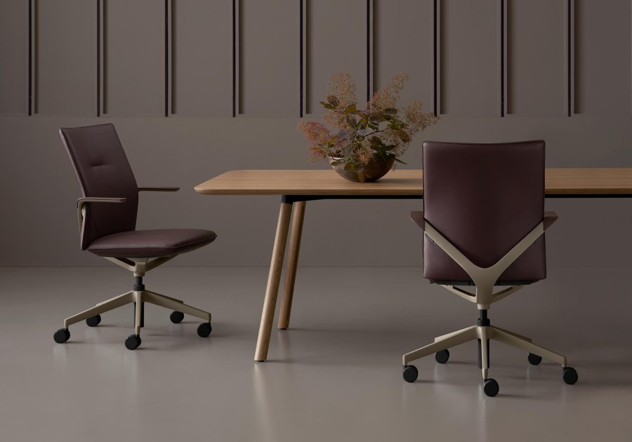 Davis Furniture — Linq